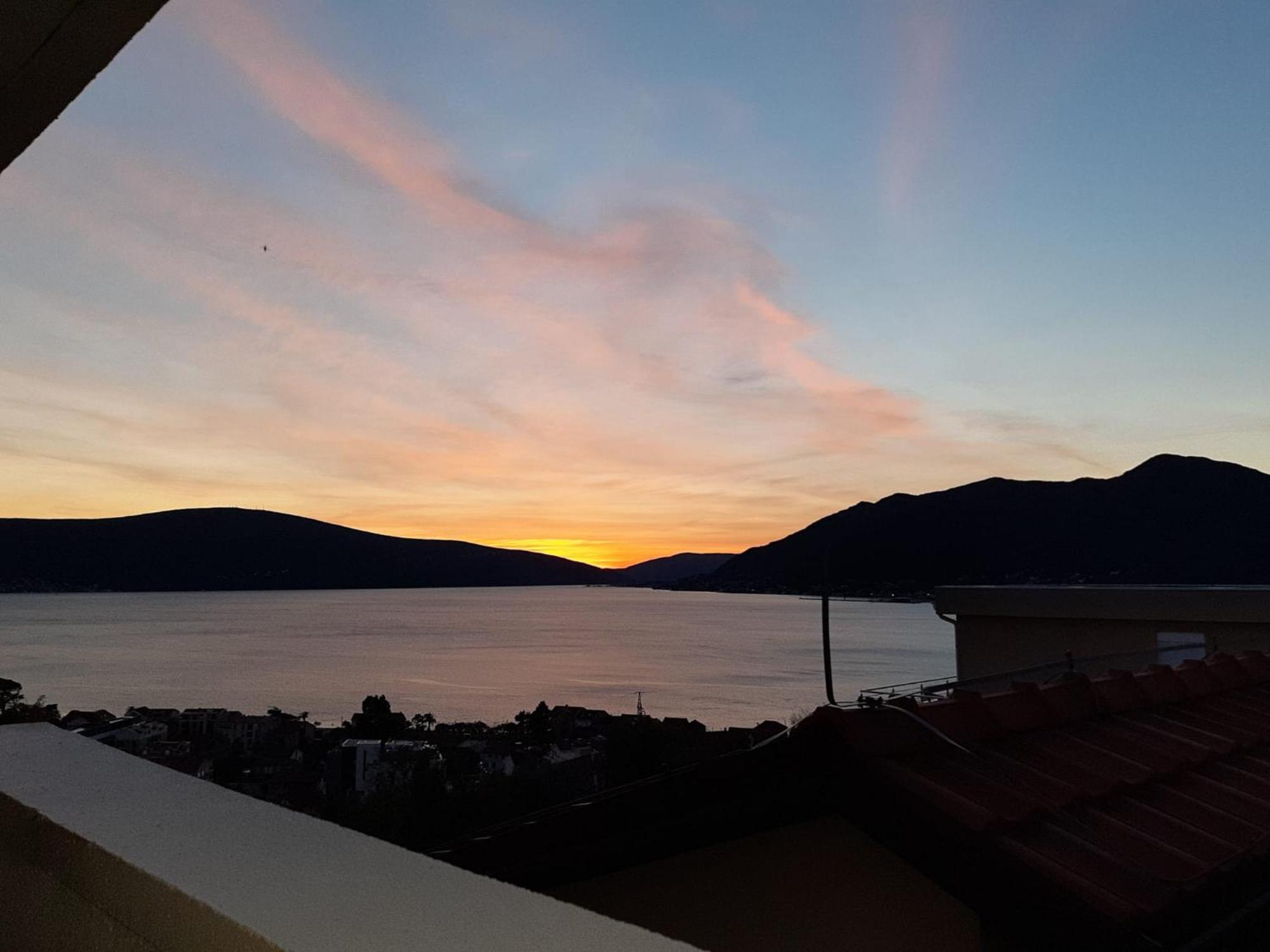 Adriabay Studio Tivat Exterior foto